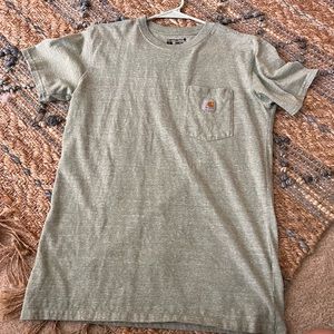 Woman’s Carhartt tee